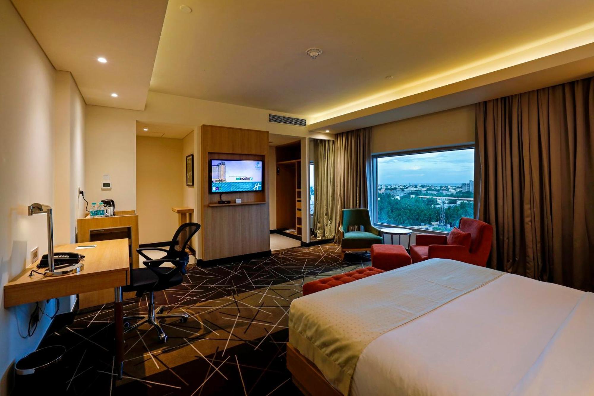 Holiday Inn Chennai Omr It Expressway, An Ihg Hotel Bagian luar foto